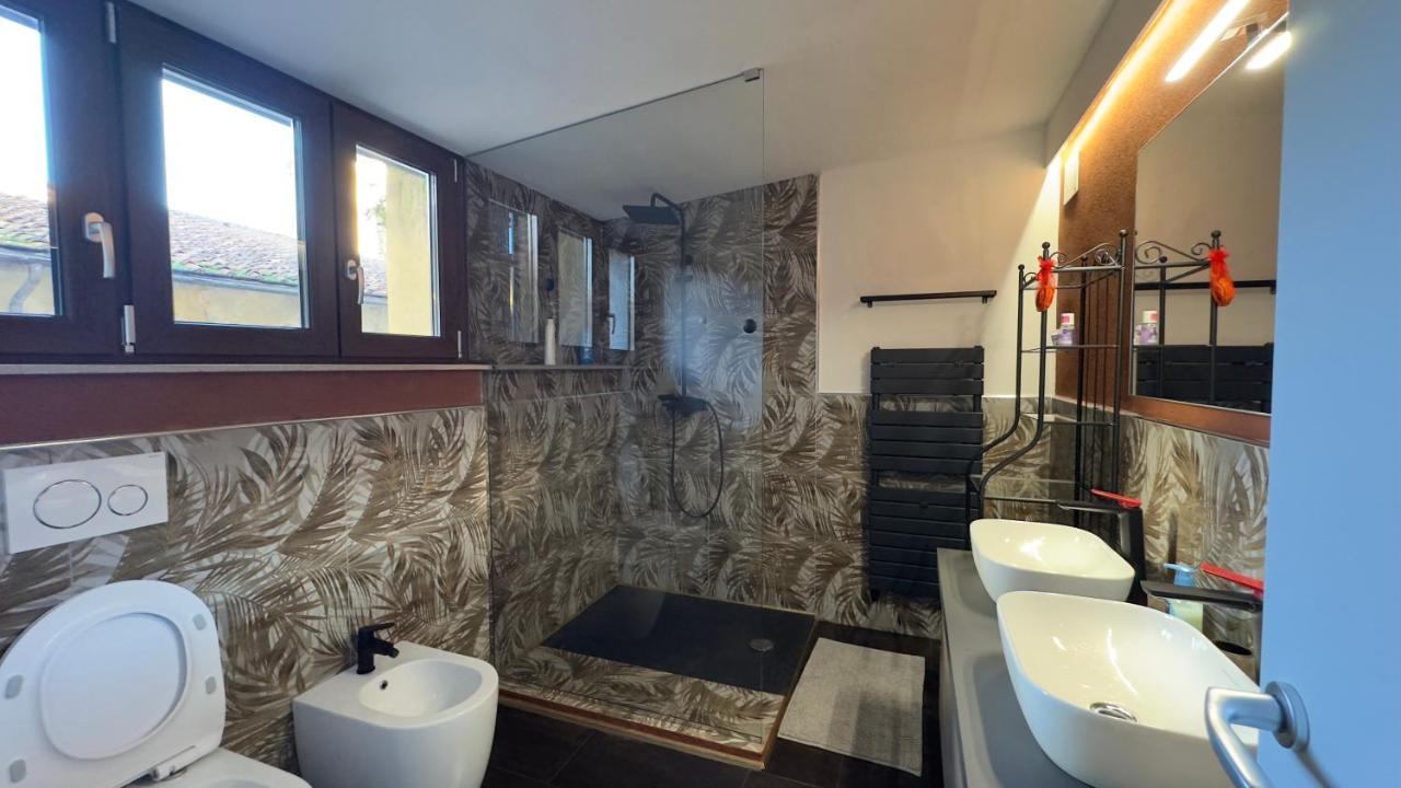 Suite Stylish & Cozy Apartment In The Heart Of Firenze Bagian luar foto