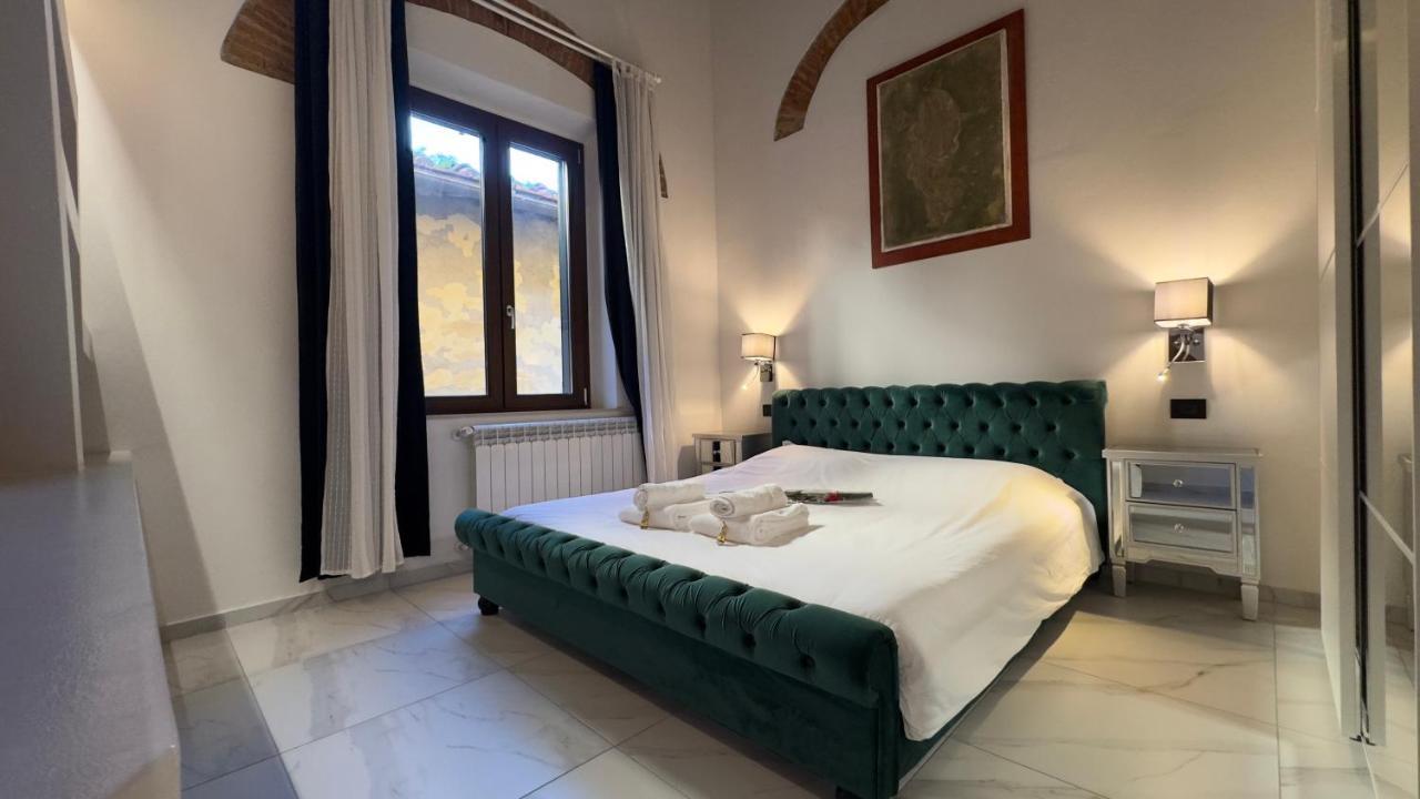 Suite Stylish & Cozy Apartment In The Heart Of Firenze Bagian luar foto