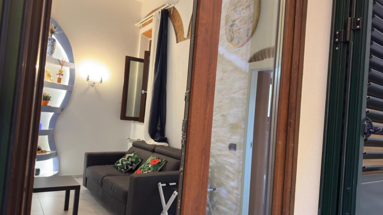 Suite Stylish & Cozy Apartment In The Heart Of Firenze Bagian luar foto
