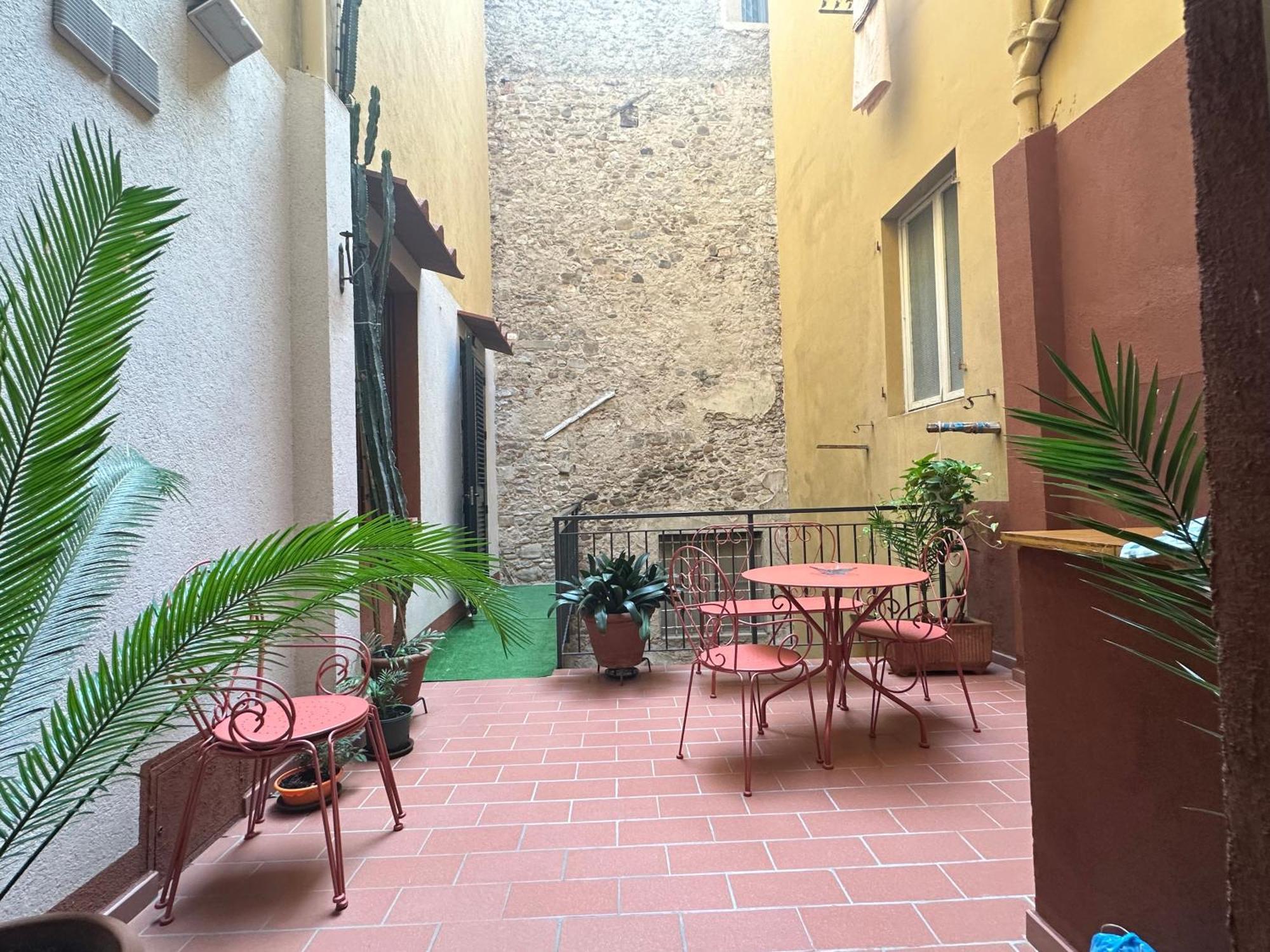 Suite Stylish & Cozy Apartment In The Heart Of Firenze Bagian luar foto