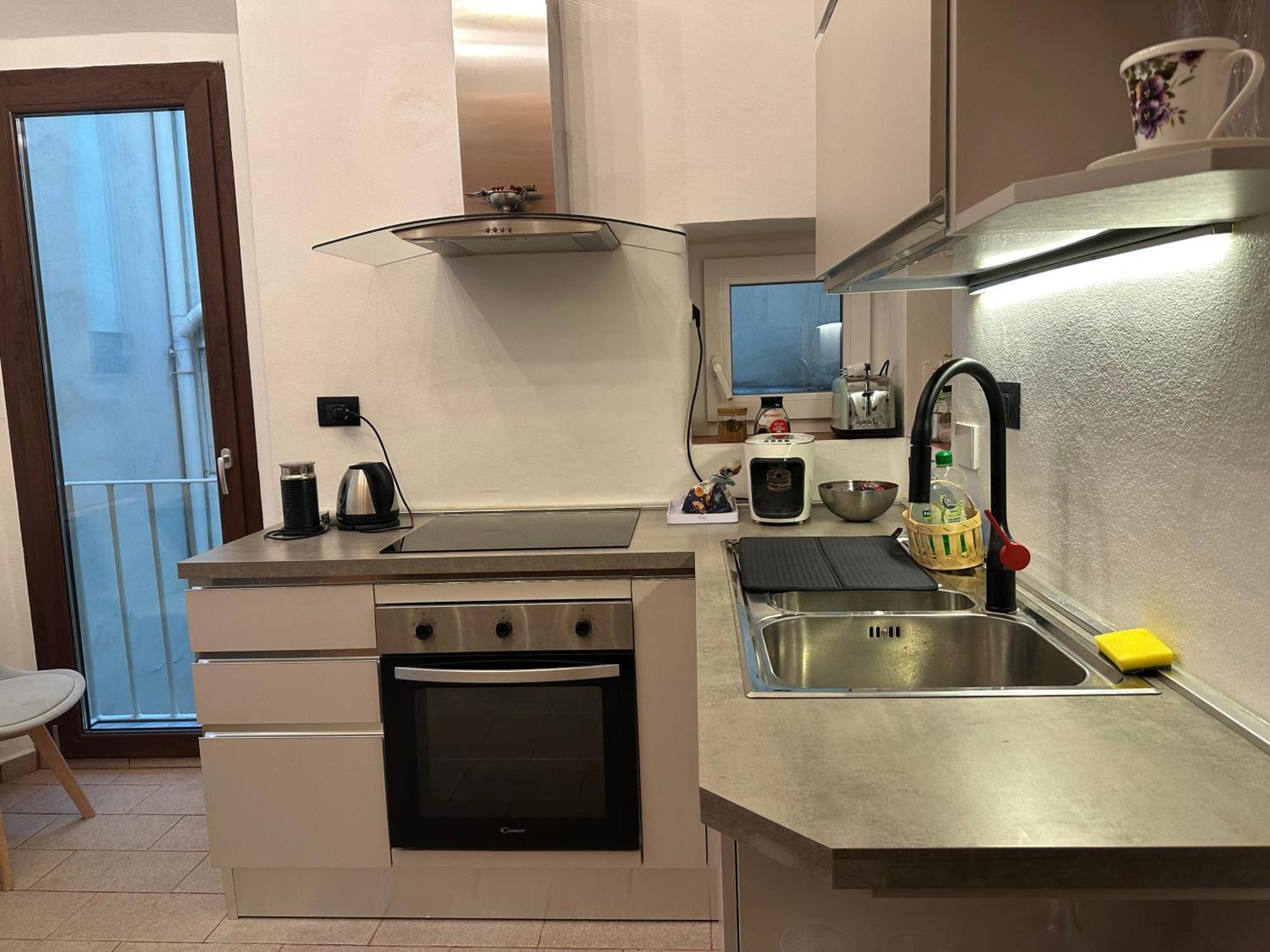 Suite Stylish & Cozy Apartment In The Heart Of Firenze Bagian luar foto